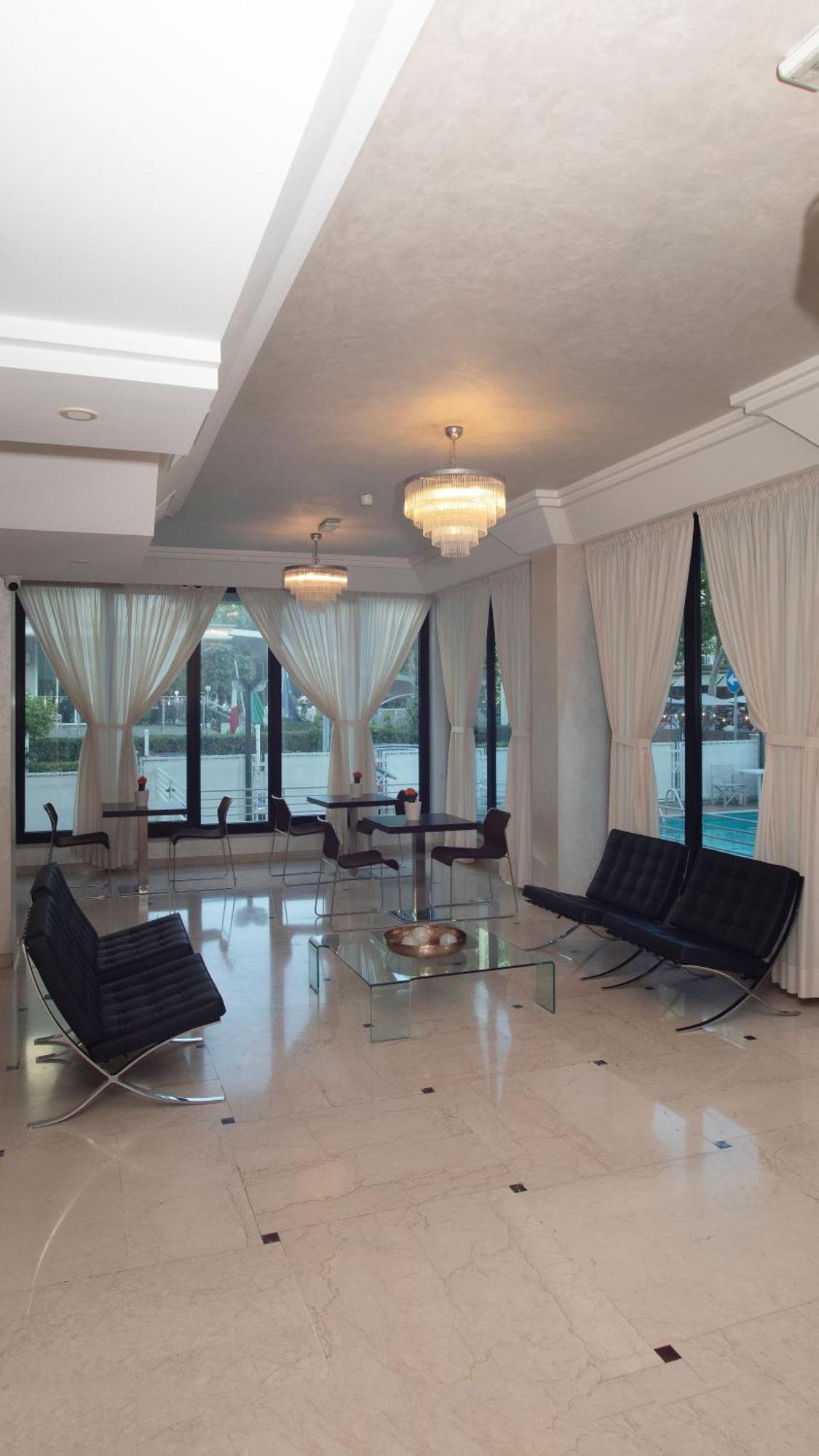 Hotel Du Soleil Ріміні Екстер'єр фото