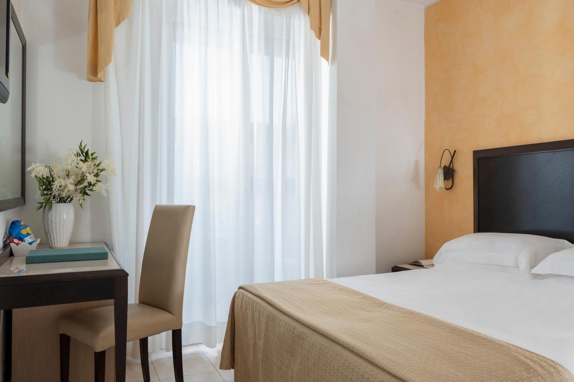 Hotel Du Soleil Ріміні Екстер'єр фото