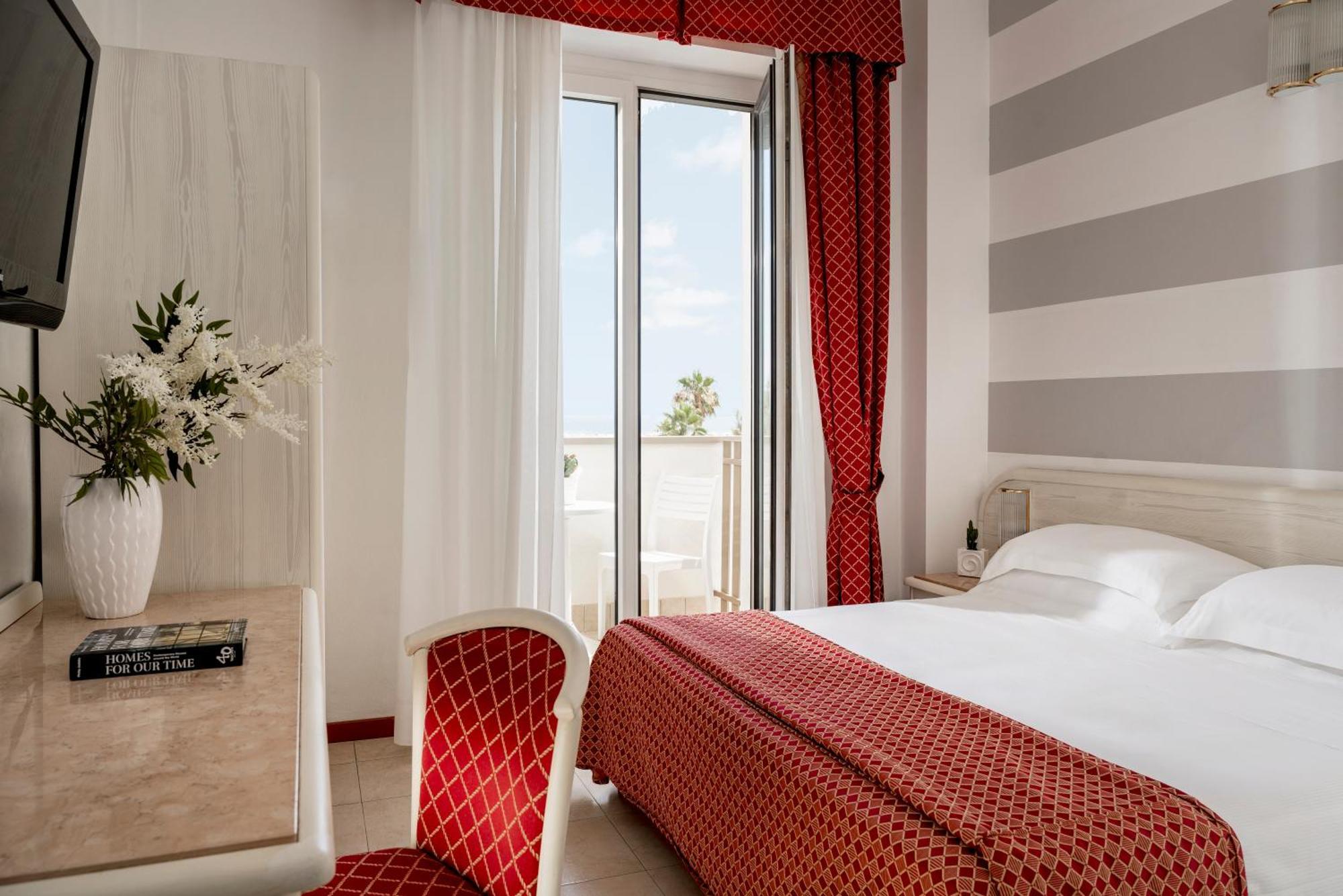 Hotel Du Soleil Ріміні Екстер'єр фото